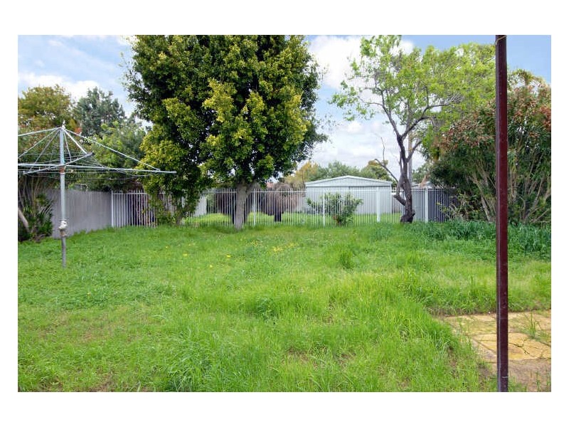 11 Malbeling Close, Hillman WA 6168