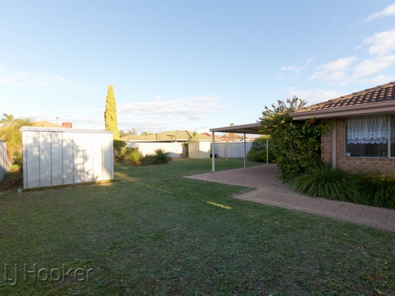 35 Grange Drive, Cooloongup WA 6168