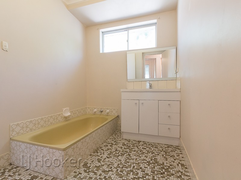 62 Exhibition Way, Cooloongup WA 6168