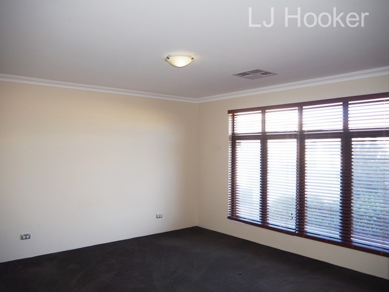 10 Harvest Chase, Madora Bay WA 6210