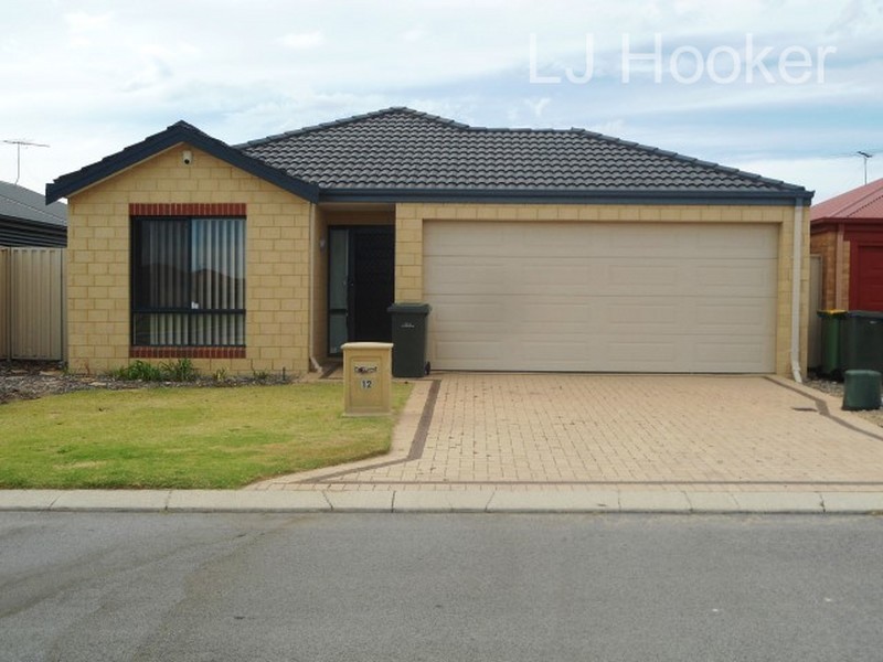 12 Indee Pass, Secret Harbour WA 6173