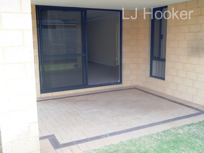 12 Indee Pass, Secret Harbour WA 6173