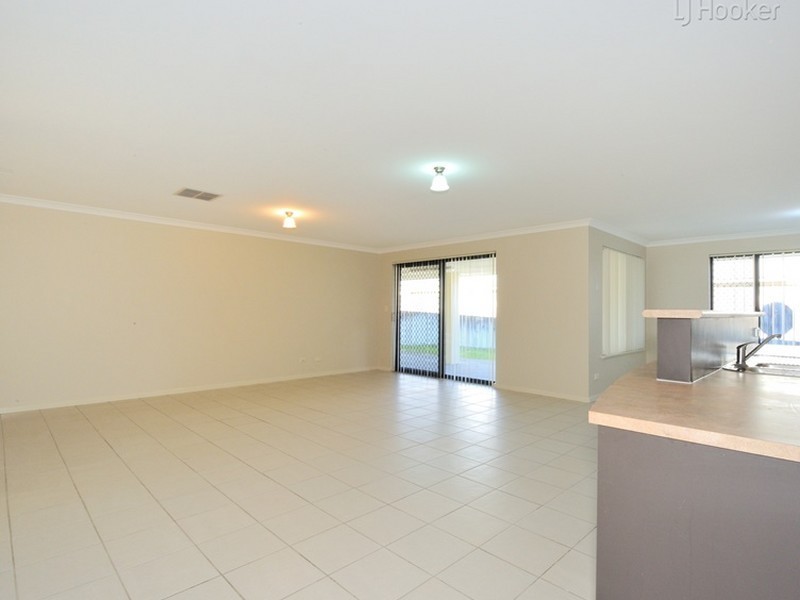 27 Lyttleton Street, Rockingham WA 6168