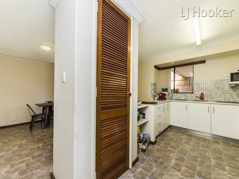 8 Dargin Way, Rockingham WA 6168