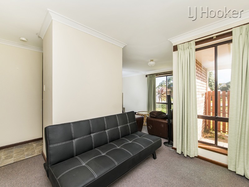 8 Dargin Way, Rockingham WA 6168