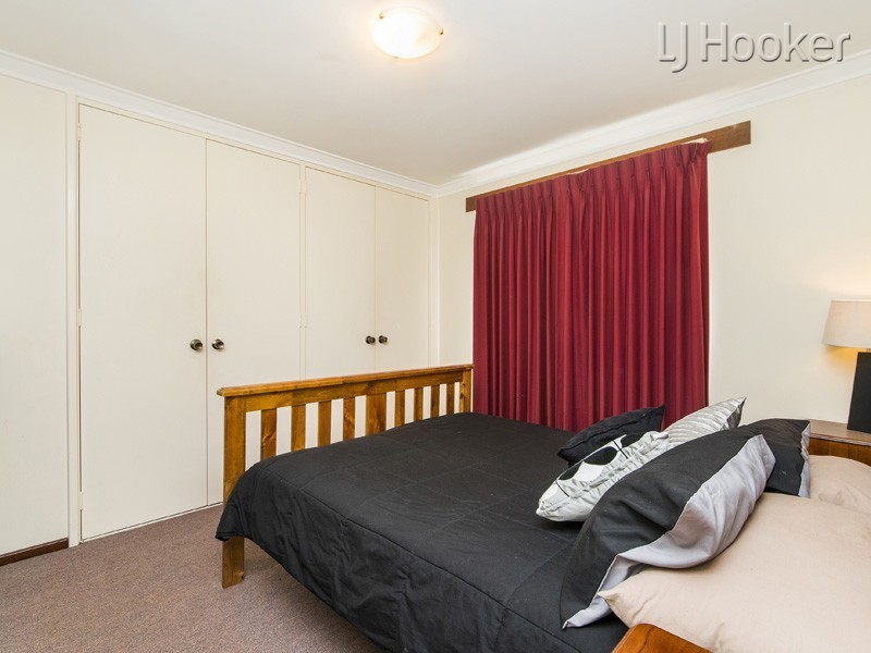 8 Dargin Way, Rockingham WA 6168