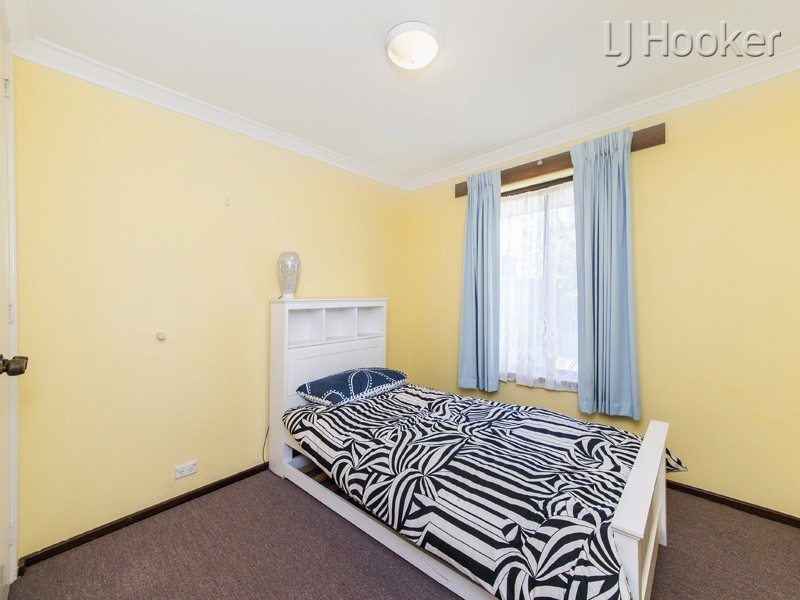 8 Dargin Way, Rockingham WA 6168