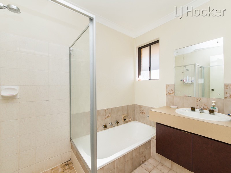 8 Dargin Way, Rockingham WA 6168