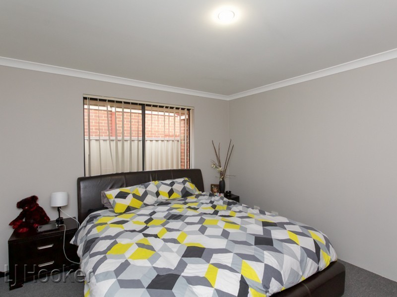 11 Springdale Boulevard, Secret Harbour WA 6173