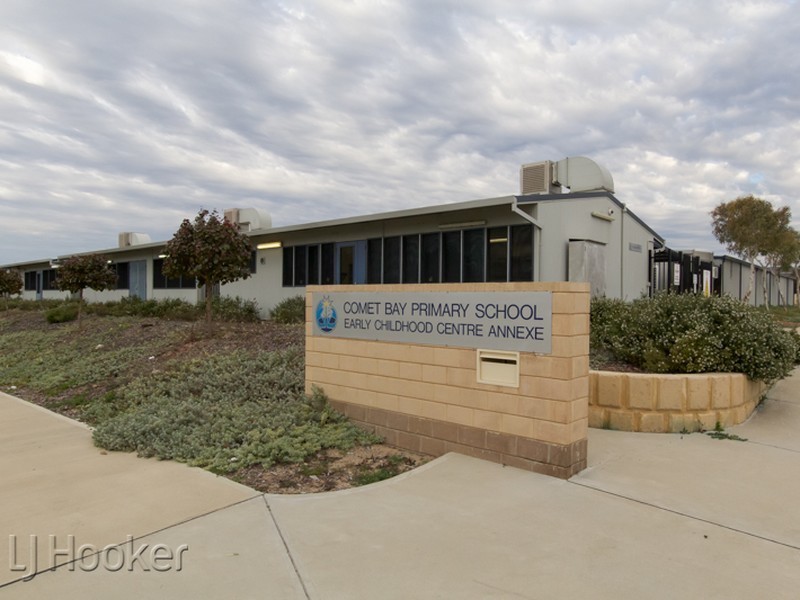 11 Springdale Boulevard, Secret Harbour WA 6173