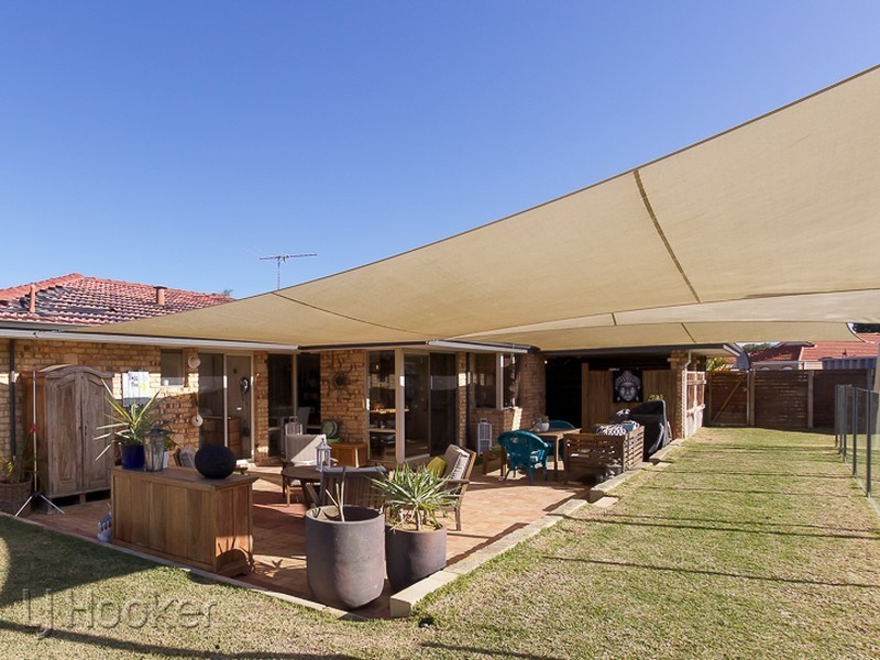 6 Dundee Close, Warnbro WA 6169