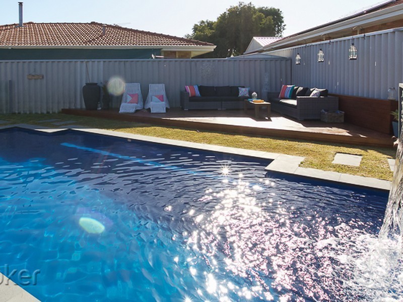 6 Dundee Close, Warnbro WA 6169