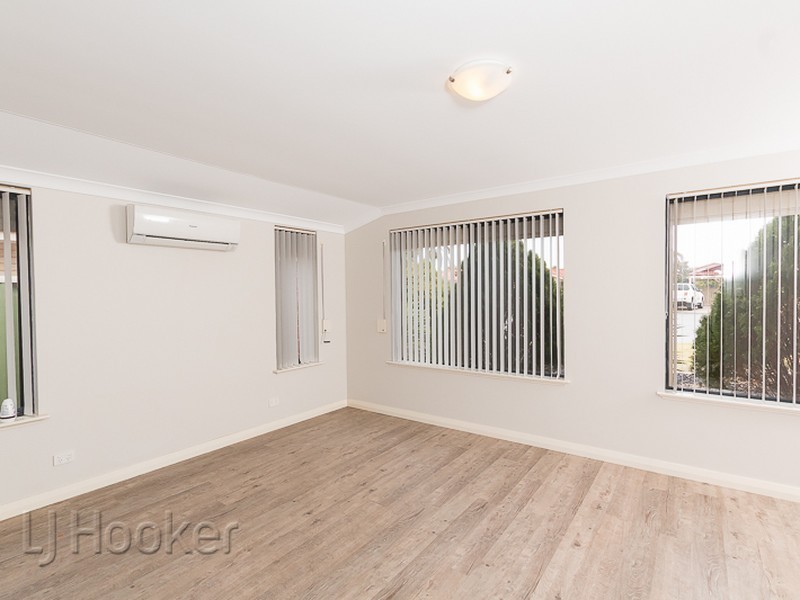 22 Alicante Mews, Secret Harbour WA 6173