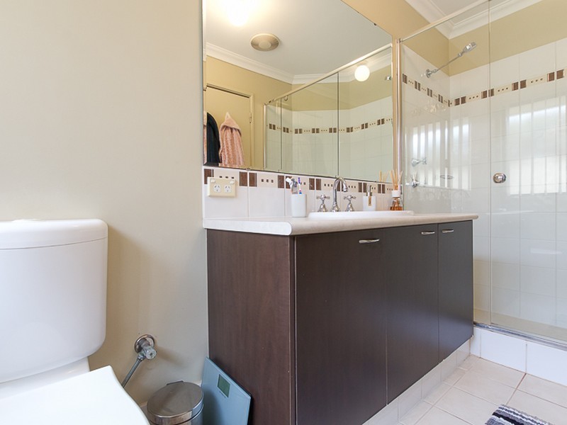 4 Champlain Road, Secret Harbour WA 6173