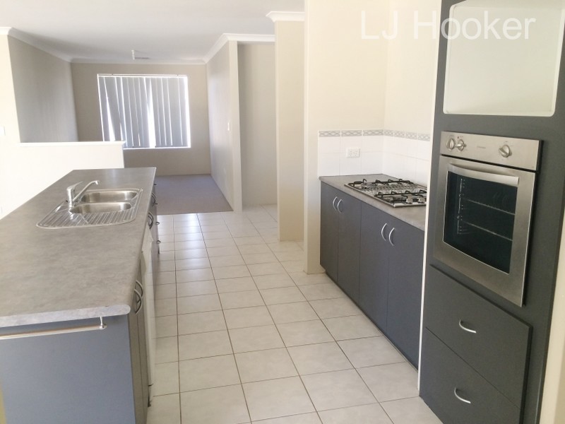 7 Plymouth Way, Waikiki WA 6169