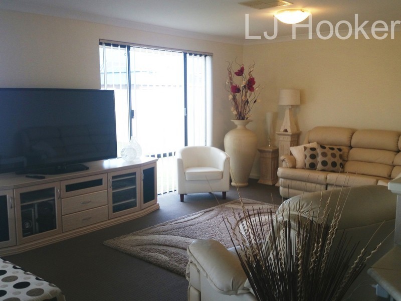 21 Knutsford Crescent, Port Kennedy WA 6172