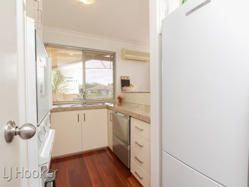 1/39 Harrison Street, Rockingham WA 6168