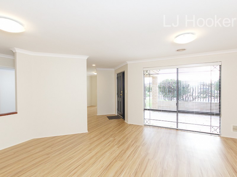 9 Montmartre Green, Port Kennedy WA 6172