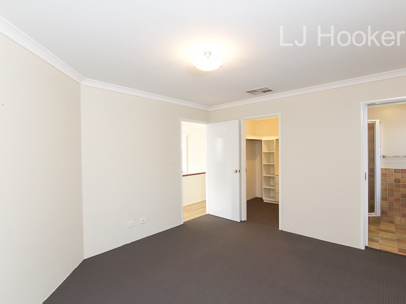 9 Montmartre Green, Port Kennedy WA 6172