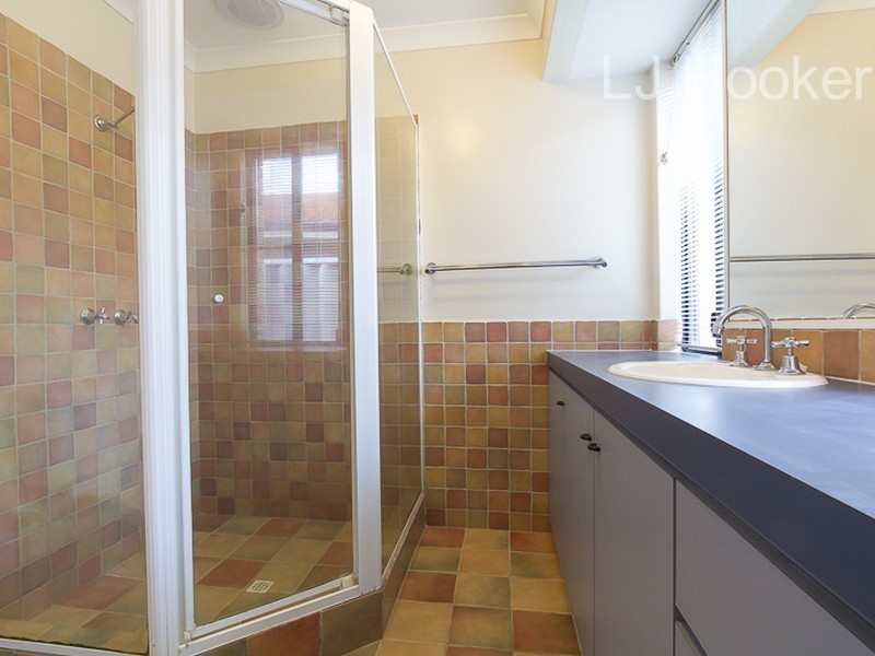 9 Montmartre Green, Port Kennedy WA 6172