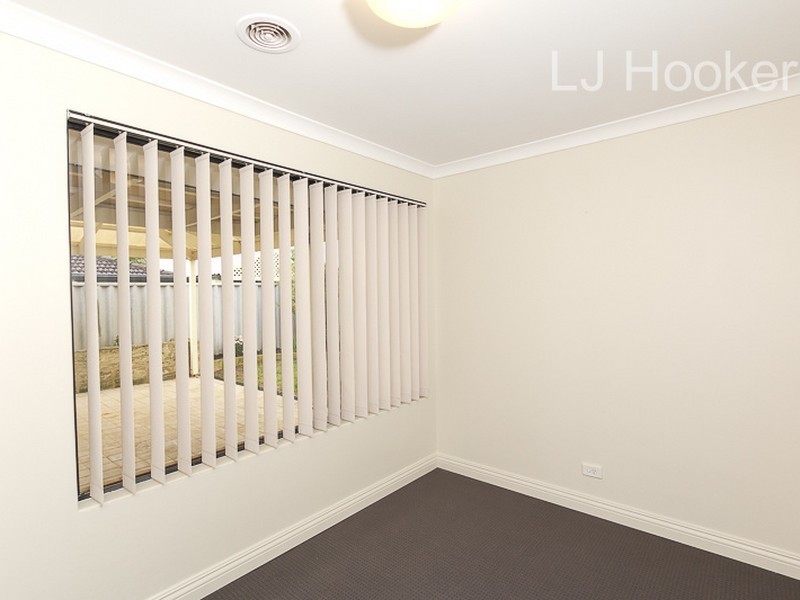 9 Montmartre Green, Port Kennedy WA 6172