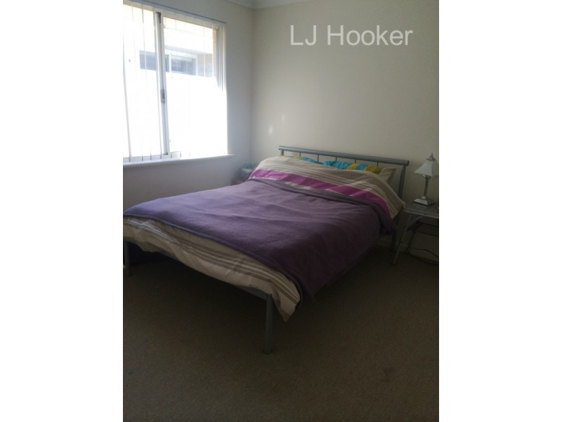 8 Indee Pass, Secret Harbour WA 6173