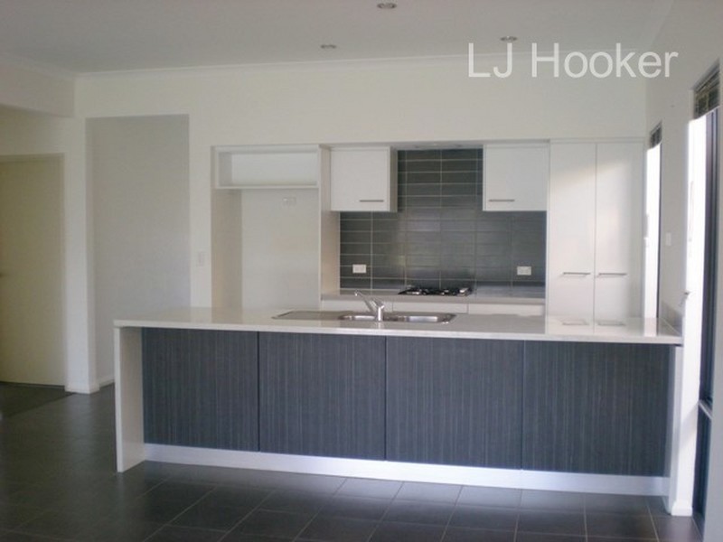4/33 Kootingal Bend, Baldivis WA 6171