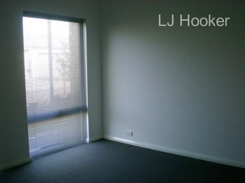 4/33 Kootingal Bend, Baldivis WA 6171