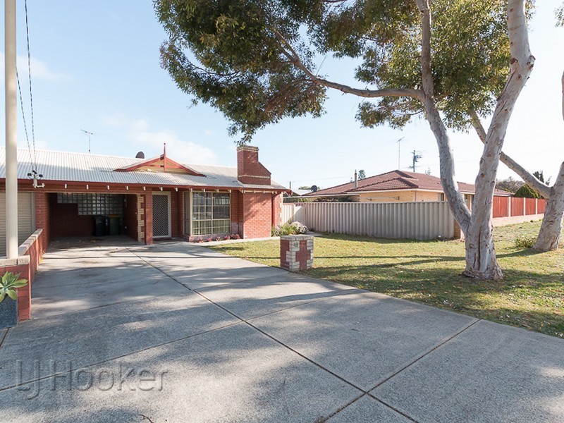 4B Boolardy Road, Golden Bay WA 6174