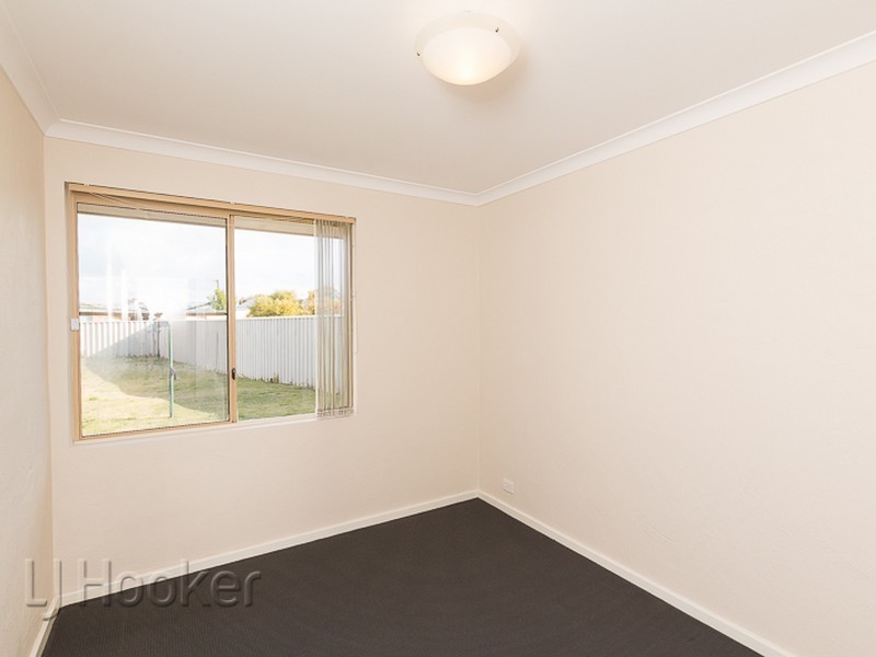 4B Boolardy Road, Golden Bay WA 6174