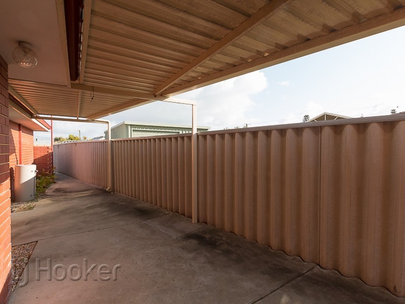 4B Boolardy Road, Golden Bay WA 6174