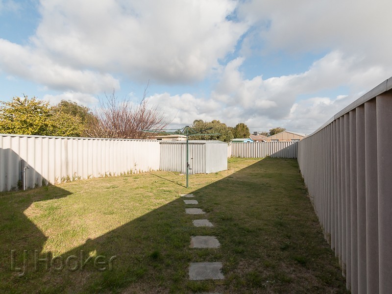 4B Boolardy Road, Golden Bay WA 6174