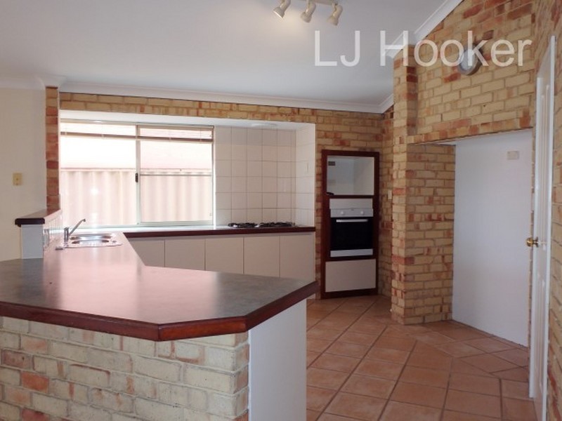 17 Canouan Loop, Secret Harbour WA 6173