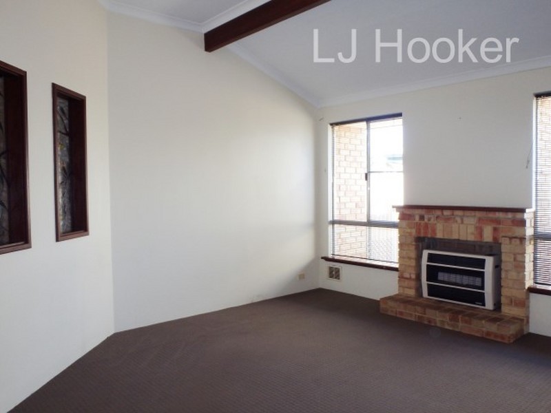 17 Canouan Loop, Secret Harbour WA 6173