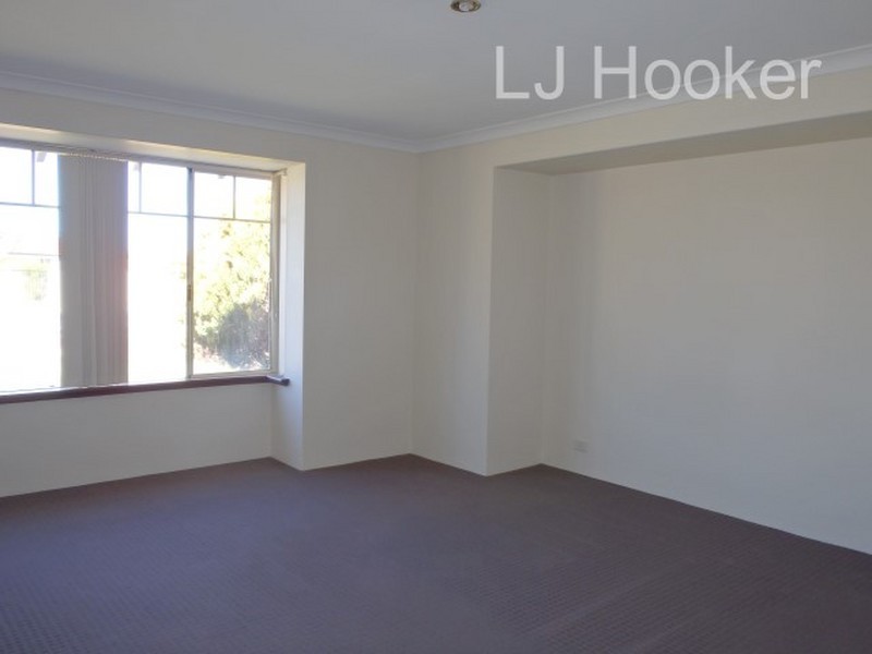 17 Canouan Loop, Secret Harbour WA 6173