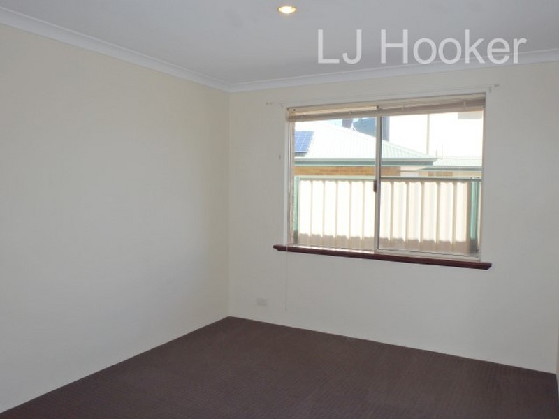 17 Canouan Loop, Secret Harbour WA 6173