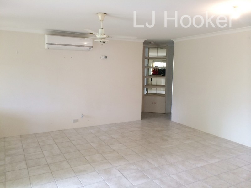 28 Moreton Crescent, Warnbro WA 6169