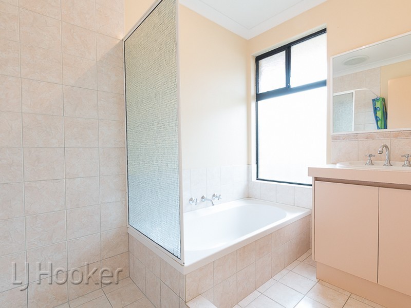 59 La Spezia Drive, Secret Harbour WA 6173