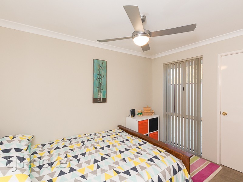 34 Manly Crescent, Warnbro WA 6169