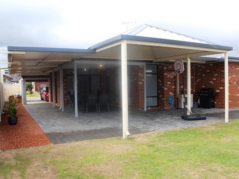 14 Maroubra Parade, Secret Harbour WA 6173