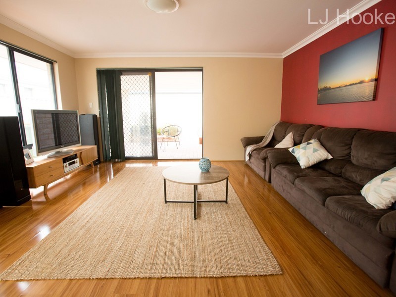 6 Barossa Approach, Rockingham WA 6168