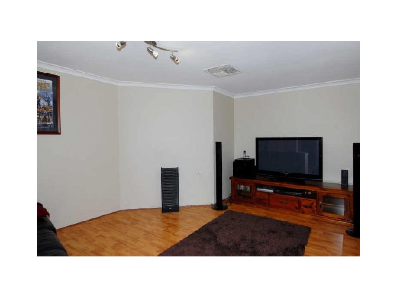 4 Avalon Place, Waikiki WA 6169