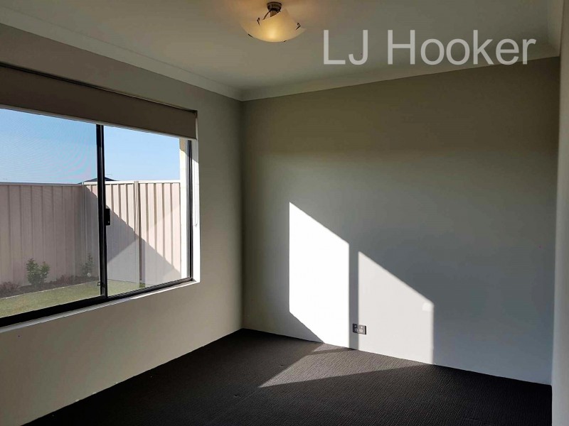 26 Aquamarine Parade, Karnup WA 6176