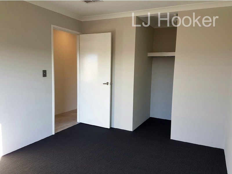 26 Aquamarine Parade, Karnup WA 6176