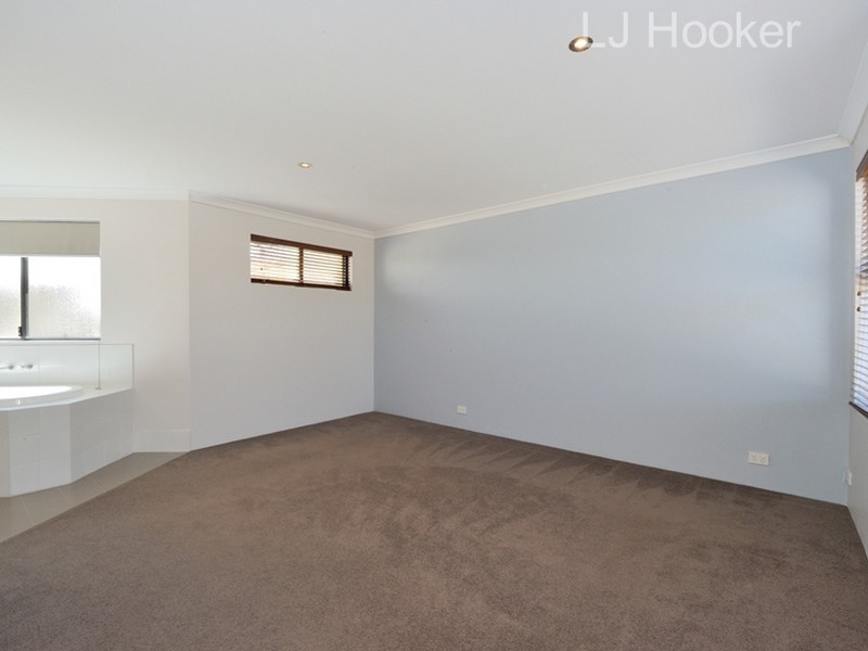 14 Emma Street, Rockingham WA 6168