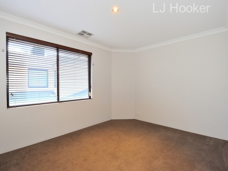 14 Emma Street, Rockingham WA 6168