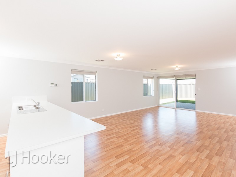 5 Gladstonbury Parade, Baldivis WA 6171