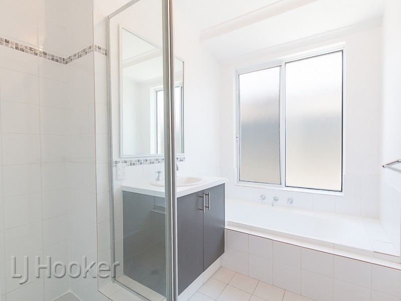 5 Gladstonbury Parade, Baldivis WA 6171