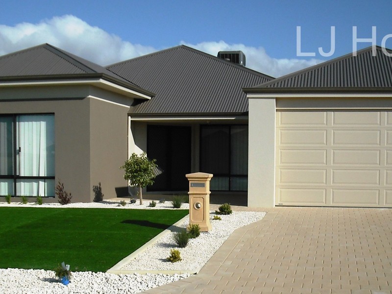 9 Kingfisher Way, Singleton WA 6175