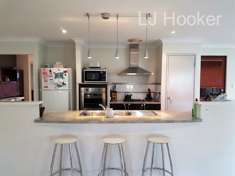 13 Freeling Road, Port Kennedy WA 6172